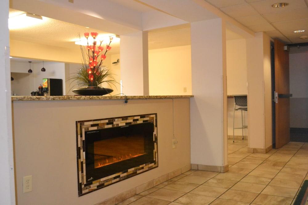 Hotel Super 8 By Wyndham Germantown/Milwaukee Zewnętrze zdjęcie