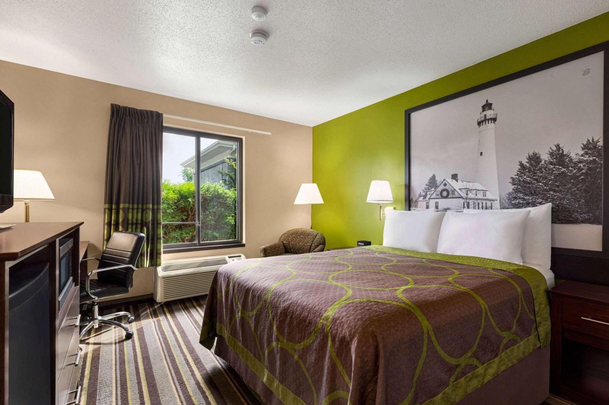 Hotel Super 8 By Wyndham Germantown/Milwaukee Zewnętrze zdjęcie