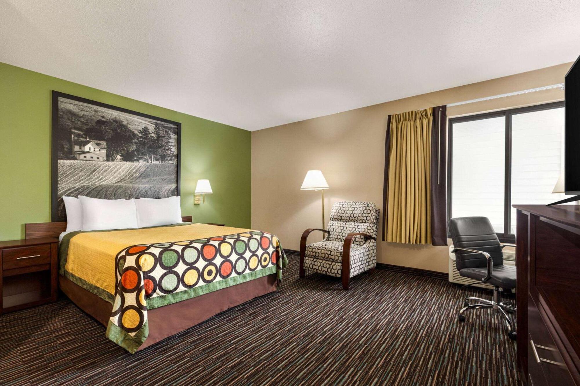 Hotel Super 8 By Wyndham Germantown/Milwaukee Zewnętrze zdjęcie